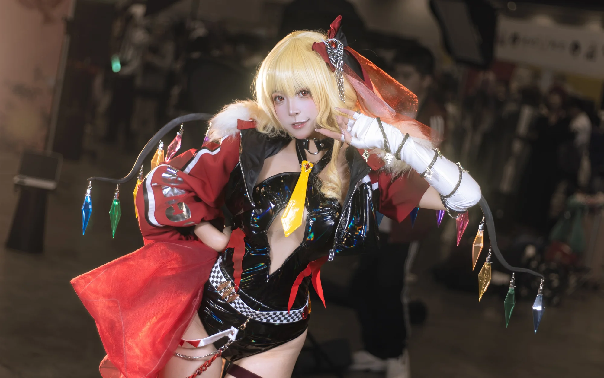 《东方project》芙兰朵露·斯卡雷特COS写真