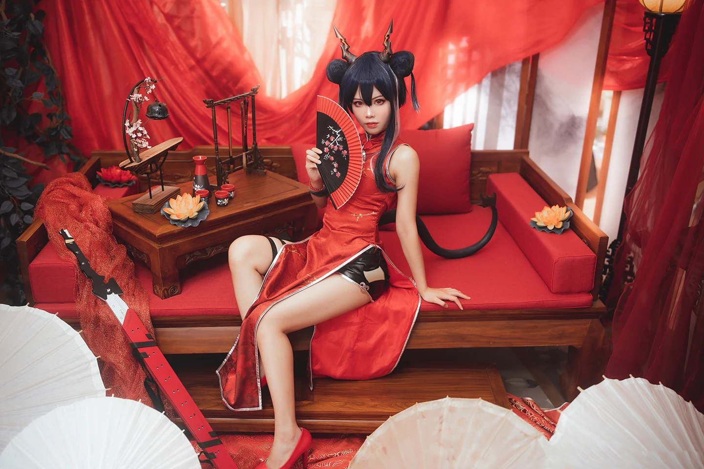 《明日方舟》岁红霞–陈COS写真