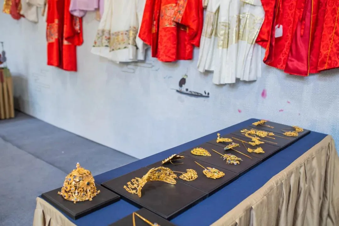 古北水镇红叶祭再次来袭 即将开启长城脚下的秋日盛宴｜高清图片集