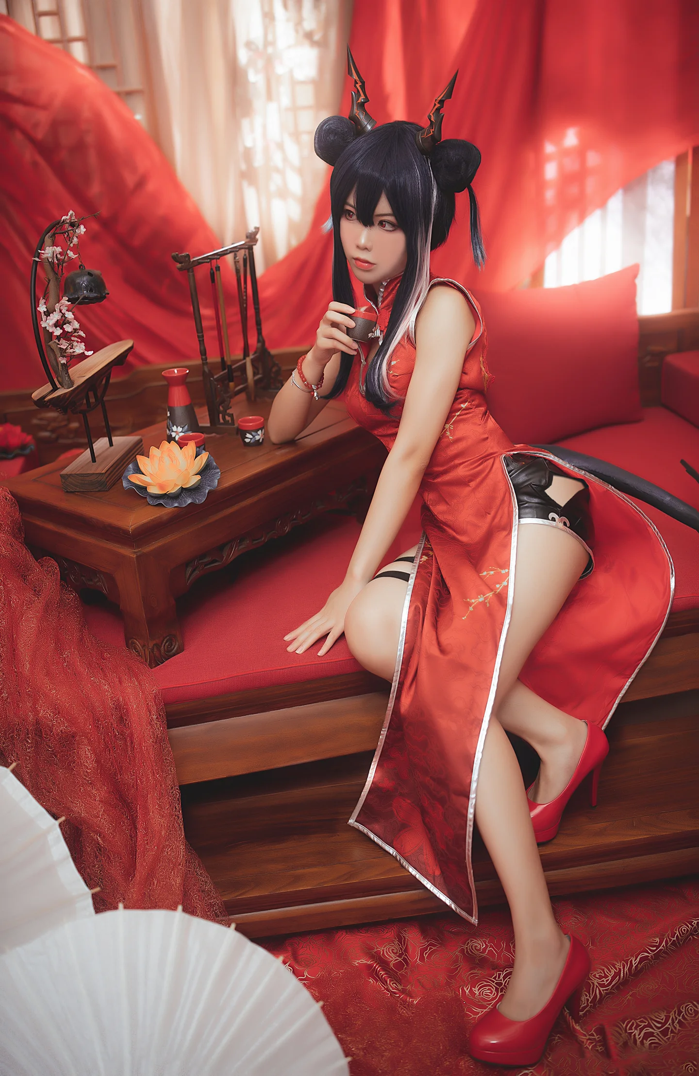 《明日方舟》岁红霞–陈COS写真