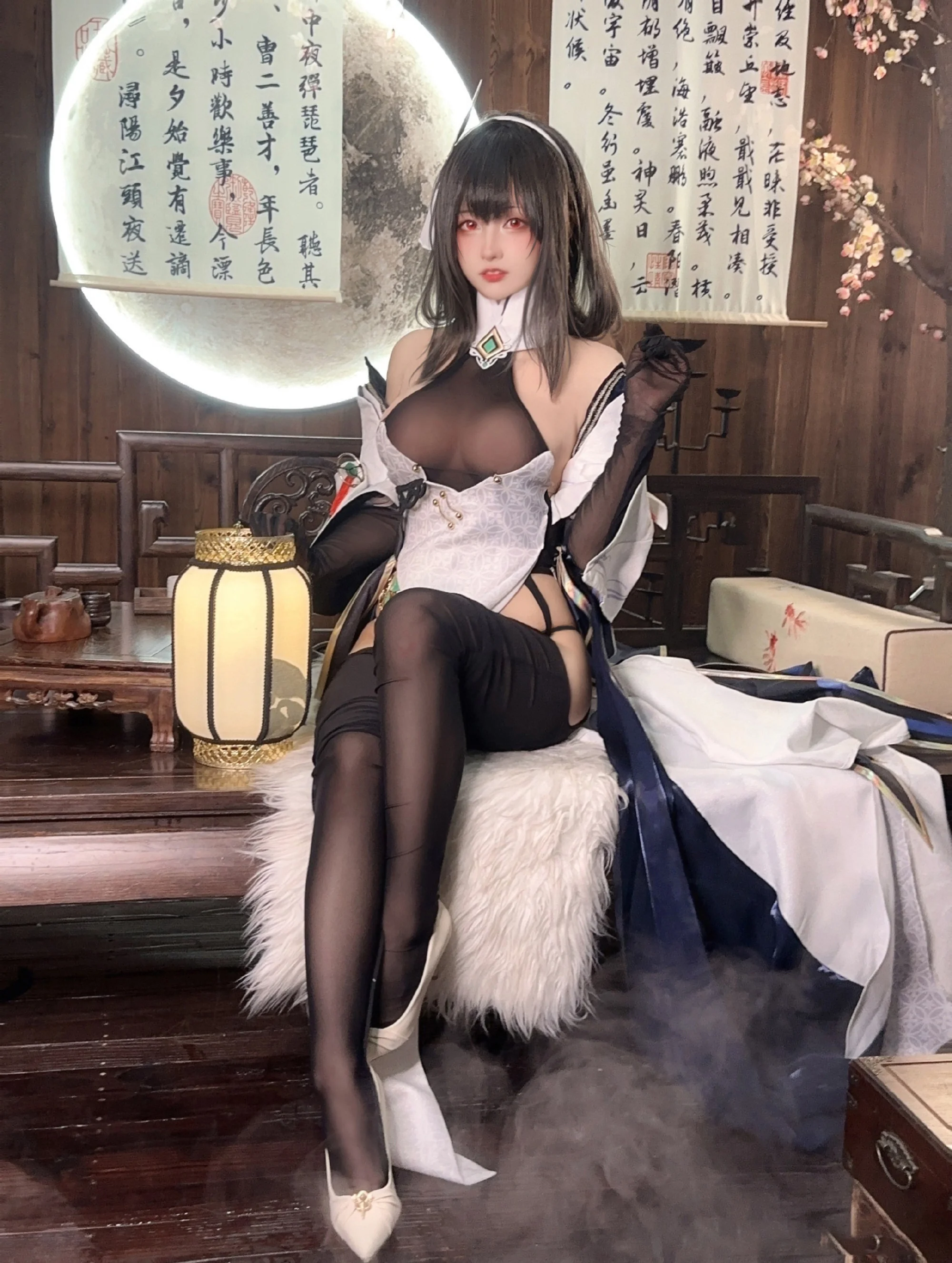 《碧蓝航线》镇海COS写真