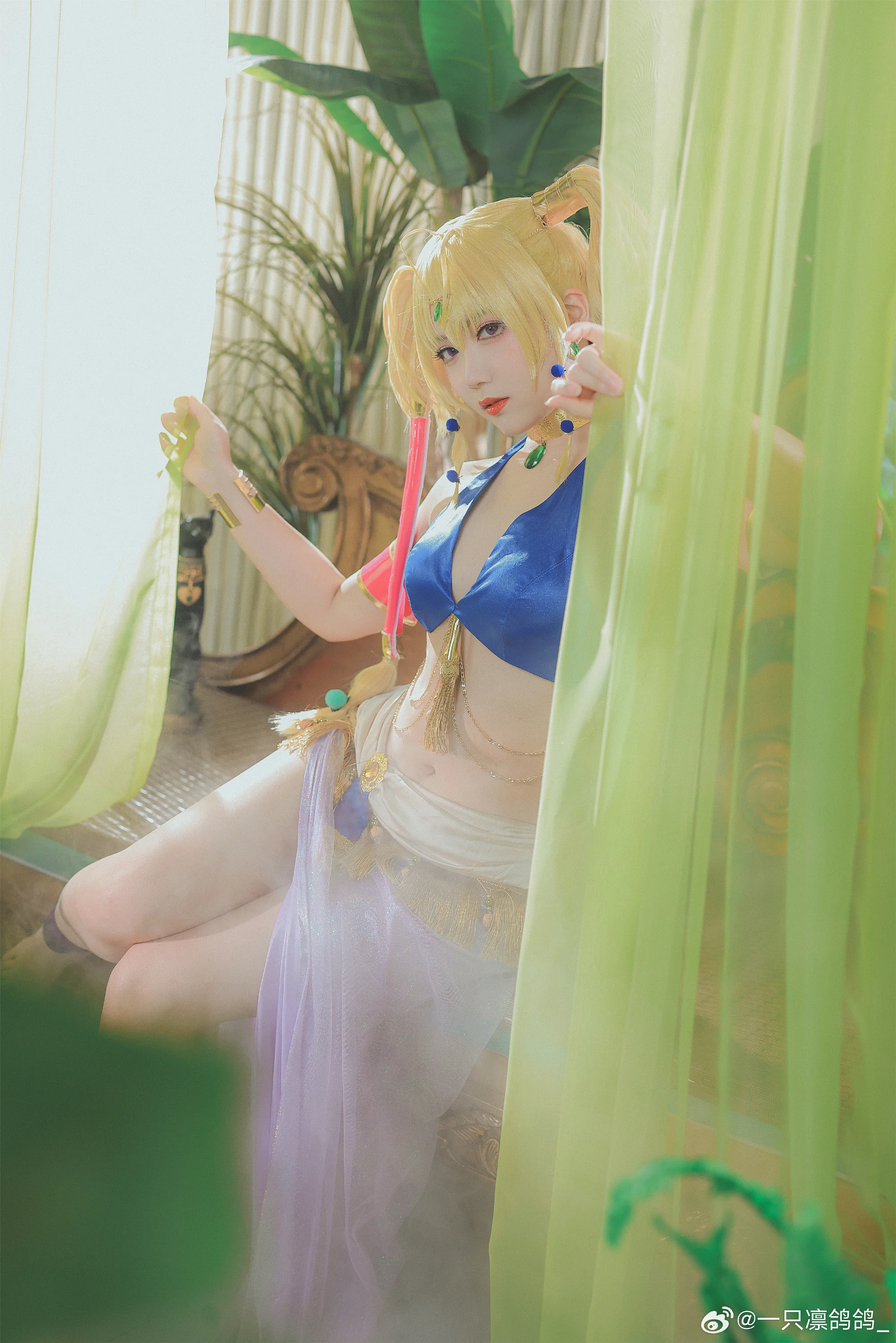 《守护甜心！》月咏歌呗COS写真