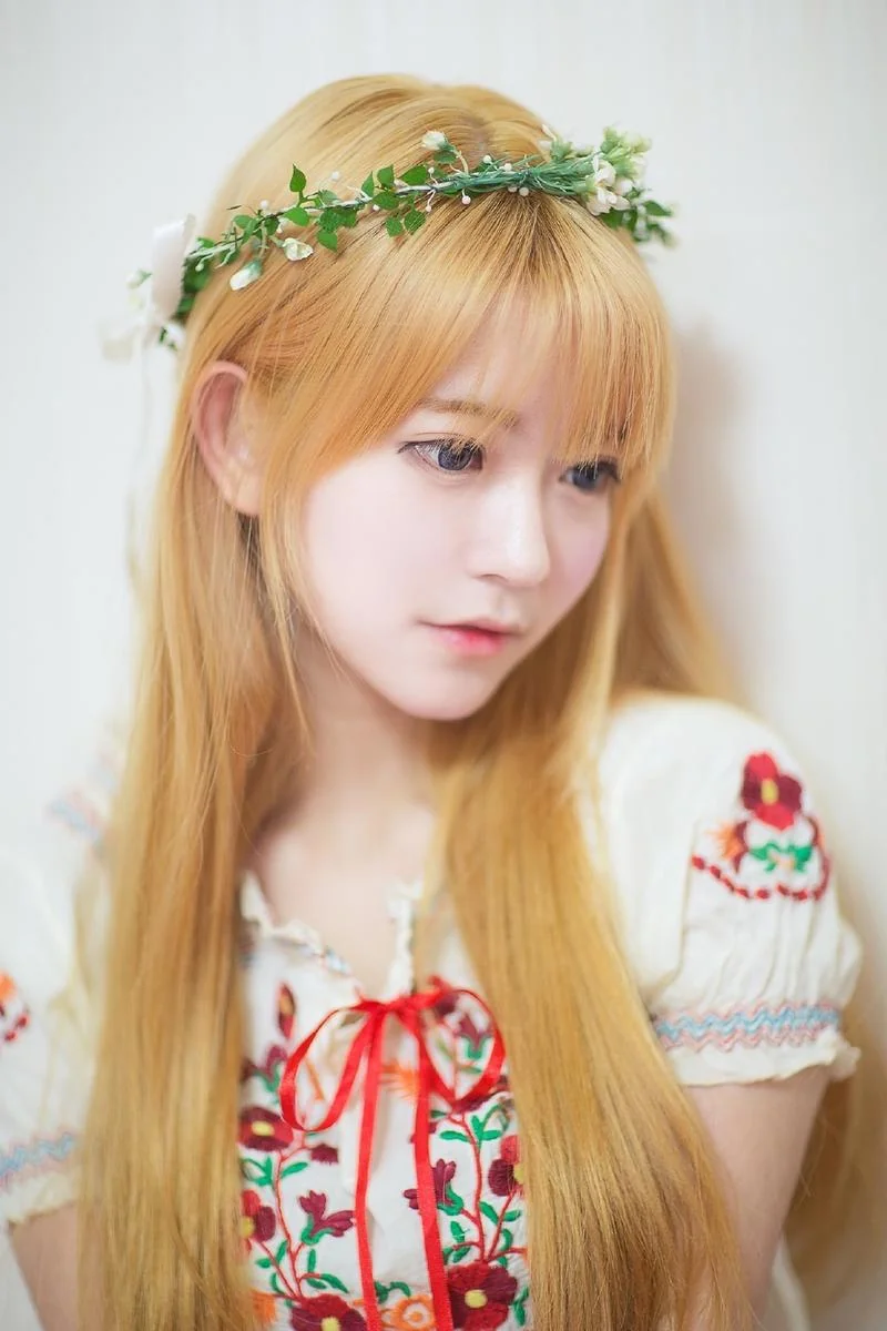 不靠爆乳！“韩国第一美少女”COS写真舰娘