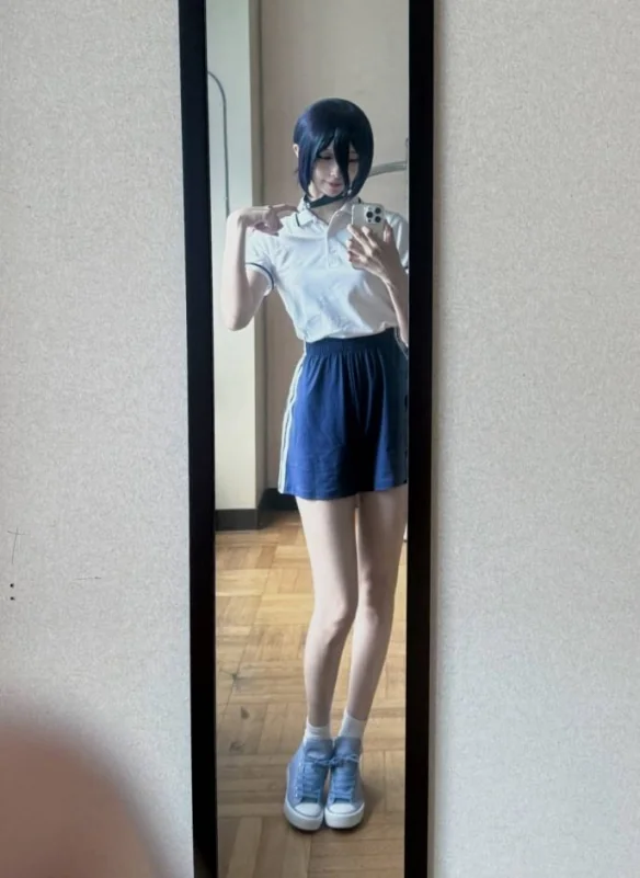 日本小姐姐COS写真《电锯人》蕾塞：身材比例完美！