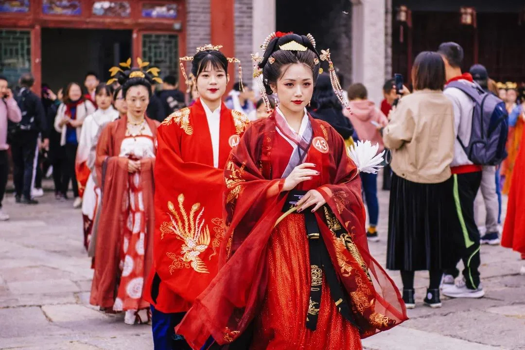 古北水镇红叶祭再次来袭 即将开启长城脚下的秋日盛宴｜高清图片集