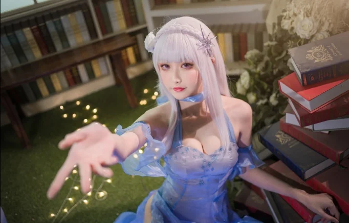 爱蜜莉亚冰晶礼服｜高清图片集