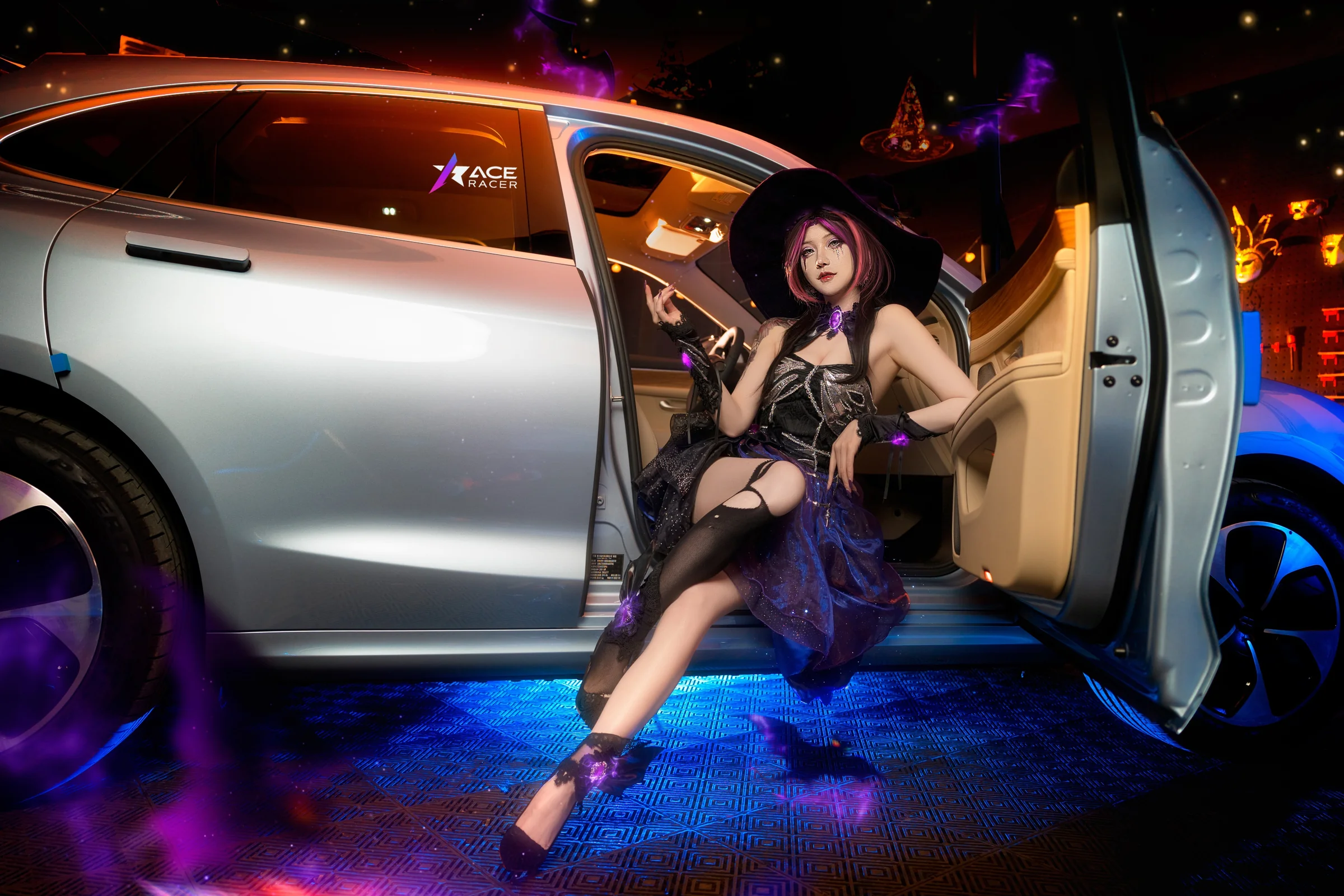 《王牌竞速》蝠翼万圣 魔女COS写真