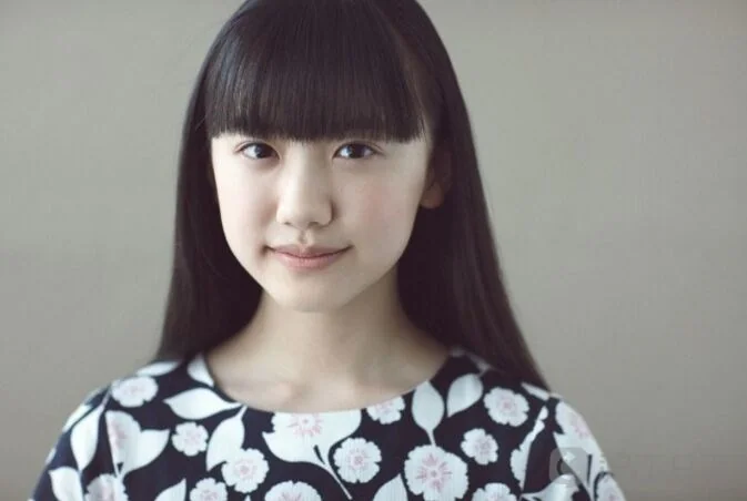 芦田爱菜成长史：从“国民女儿”到“最不想看到的明星”再到如今｜高清图片集